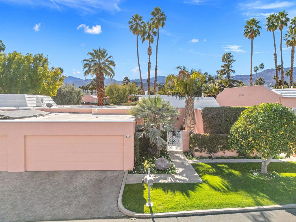 47115 El Menara Circle Property Photo 42