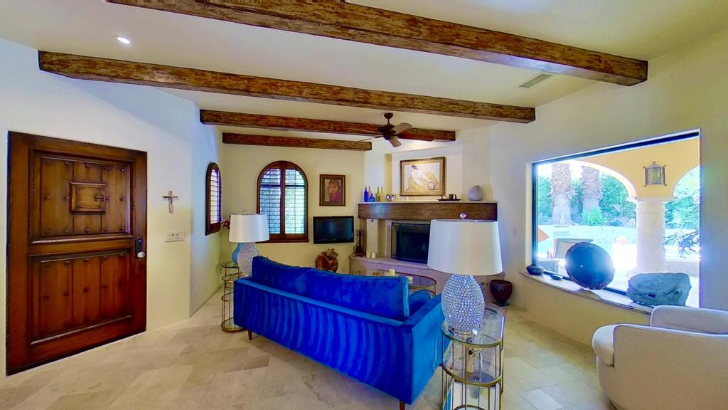 1129 Village Court Property Photo 2