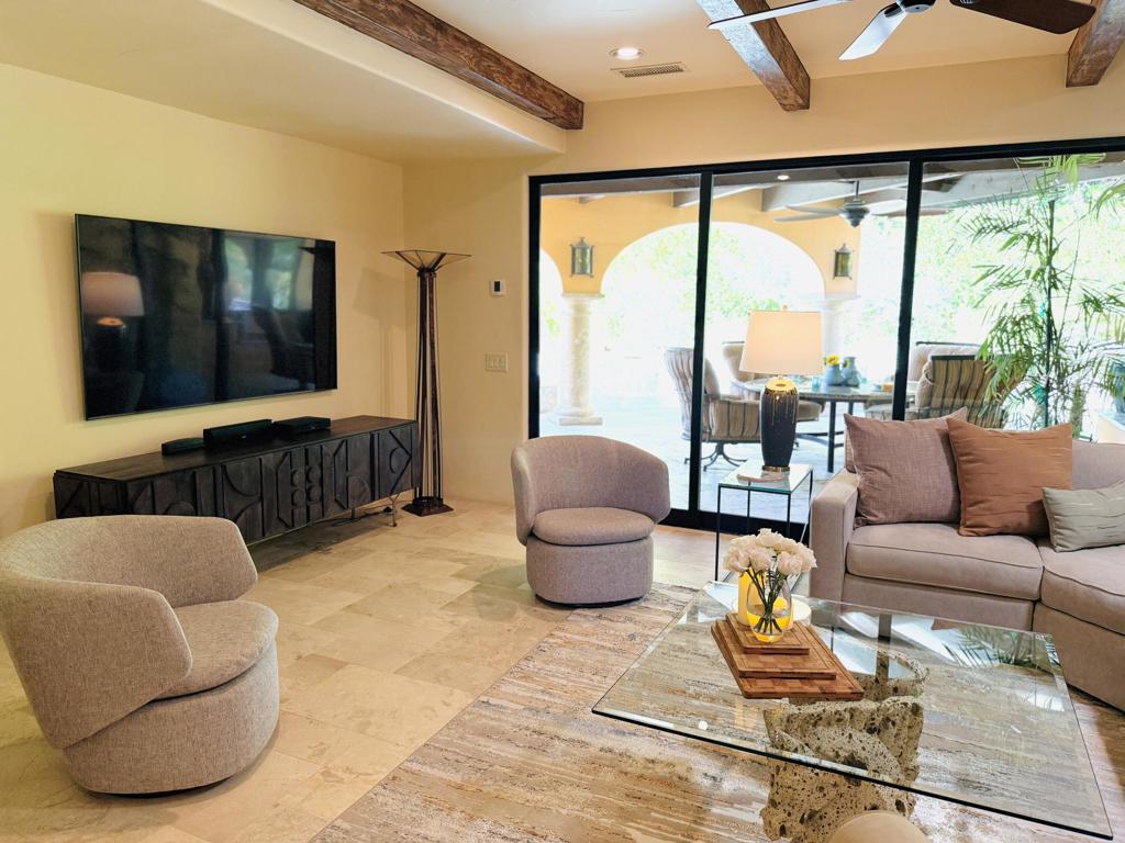 1129 Village Court Property Photo 6