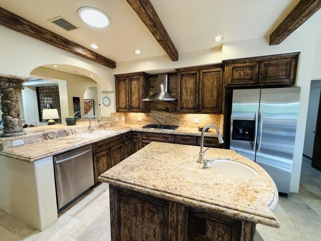 1129 Village Court Property Photo 16