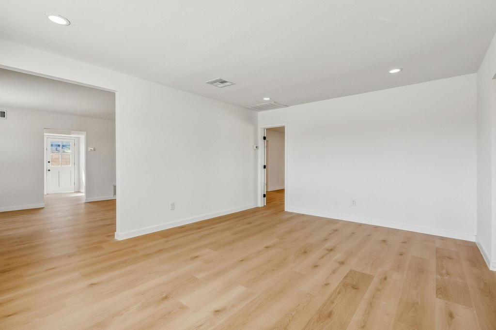 66846 Desert View Avenue Property Photo 10