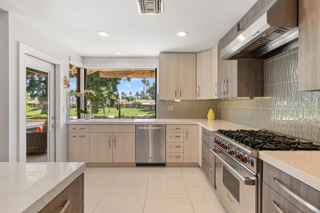292 Tolosa Circle Property Photo 1
