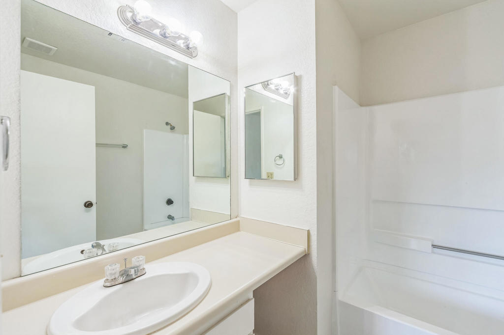 78701 Avenue 42 Property Photo 5