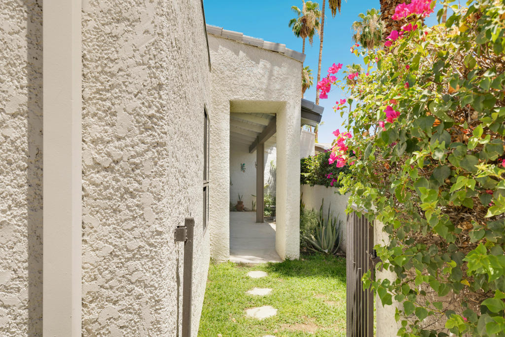 1150 E Palm Canyon Drive 51 Property Photo 24