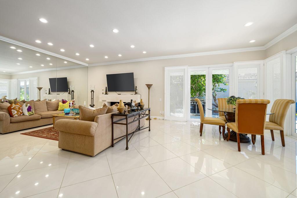 4 Dartmouth Drive Property Photo 4