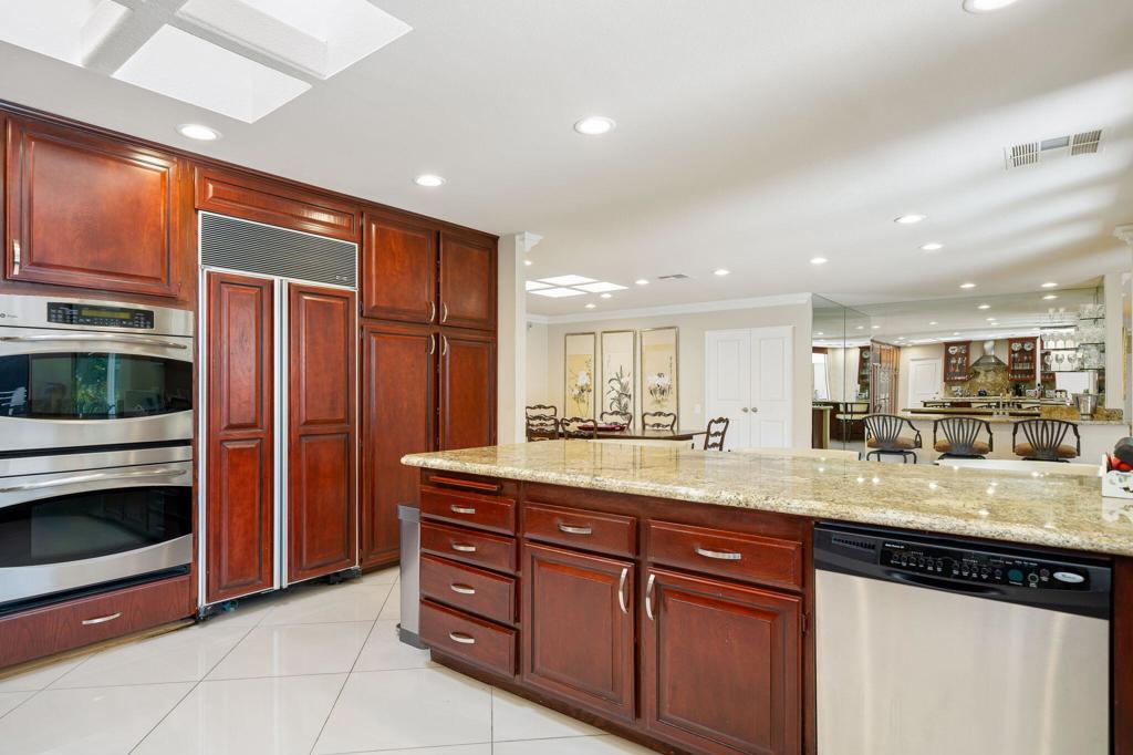 4 Dartmouth Drive Property Photo 14