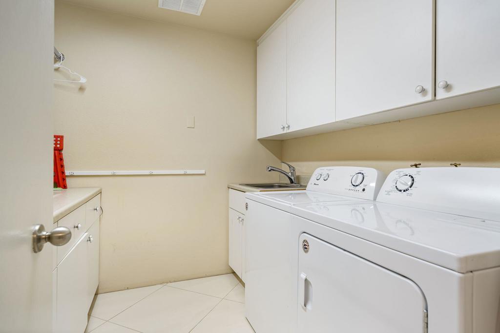 4 Dartmouth Drive Property Photo 27