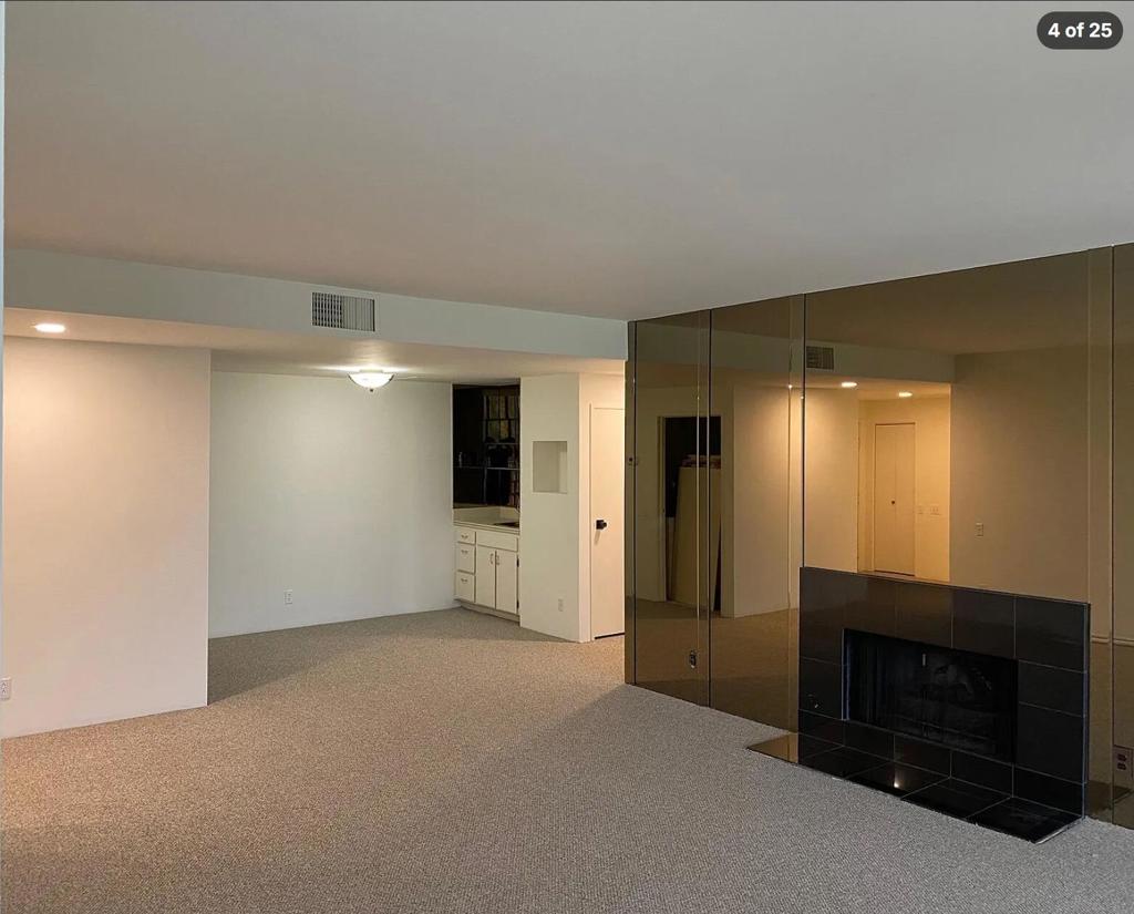 910 Island Drive 404 Property Photo 11