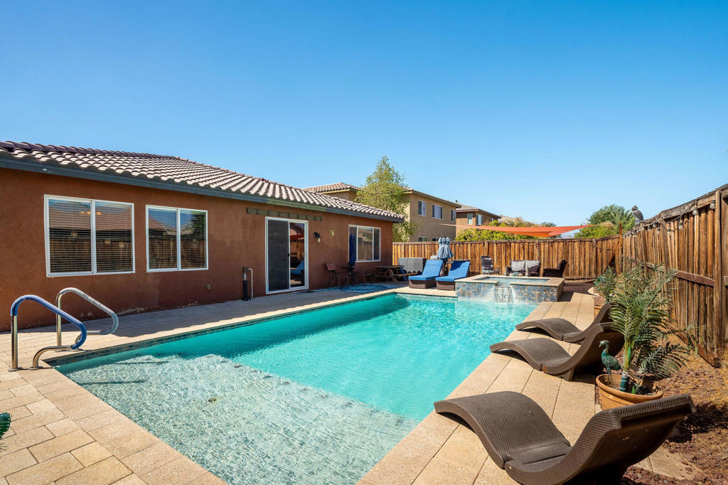 85902 Avenida Raylynn Property Photo 1