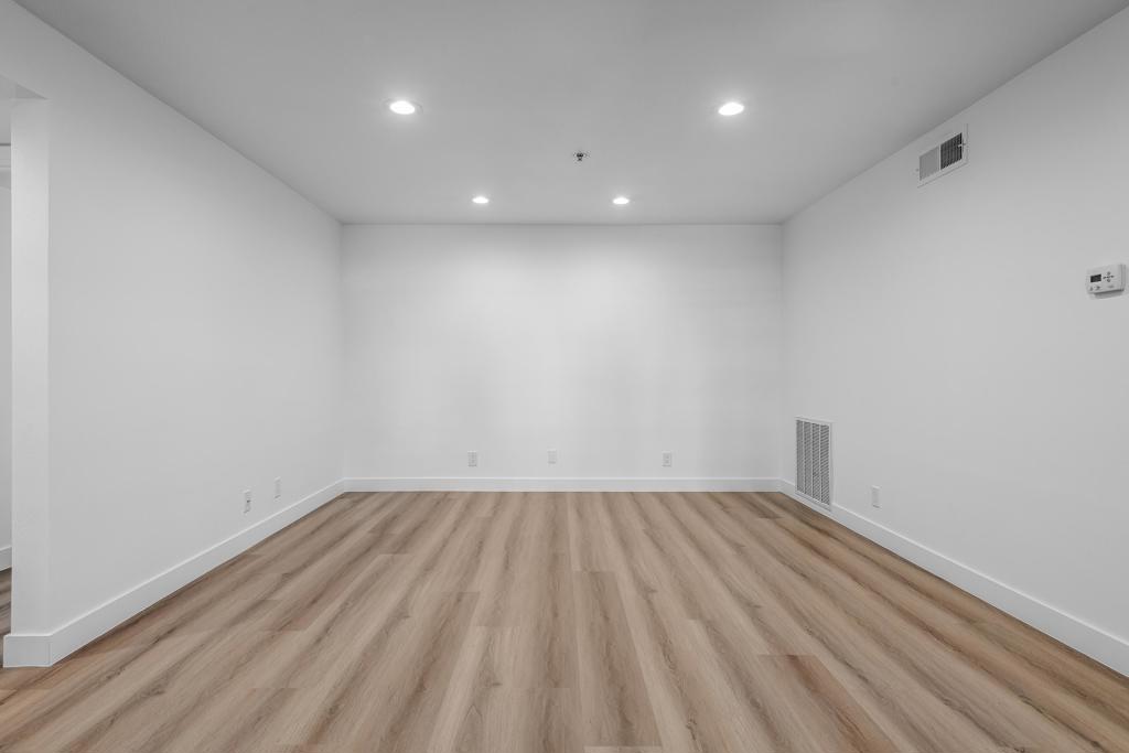 500 E Amado Road 212 Property Photo 2