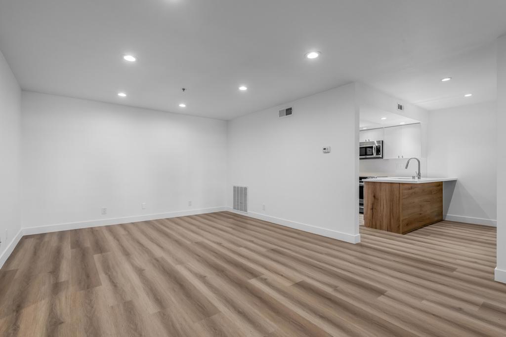 500 E Amado Road 212 Property Photo 14