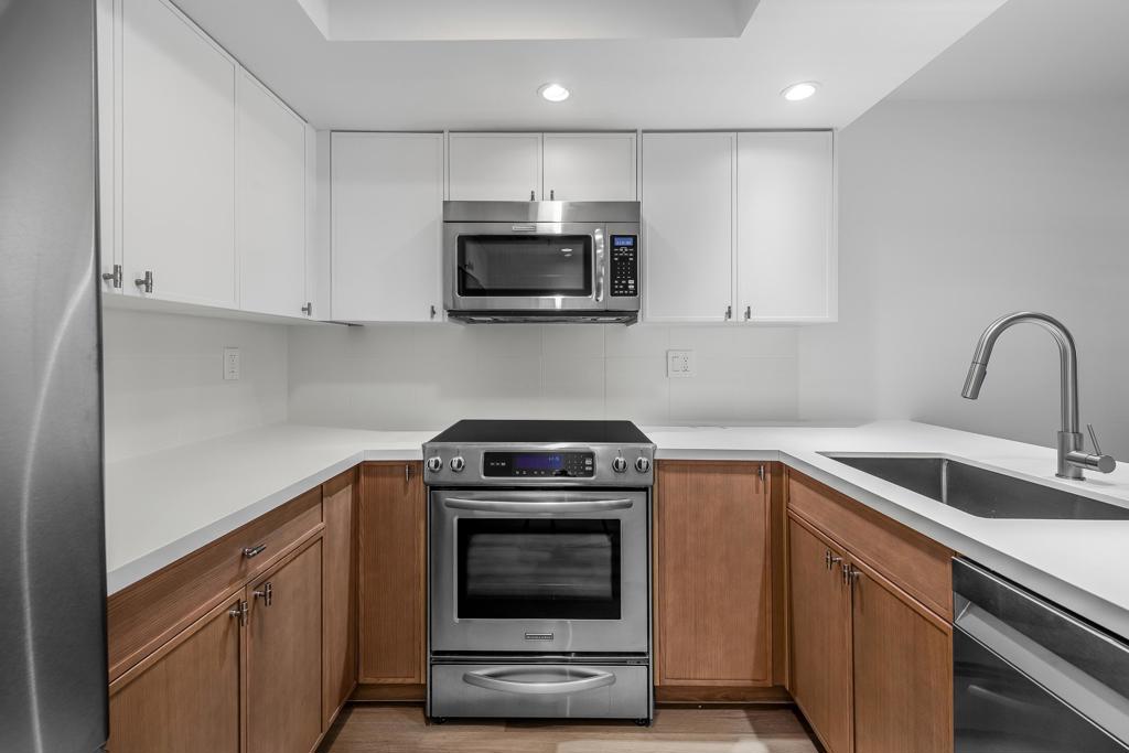 500 E Amado Road 212 Property Photo 18