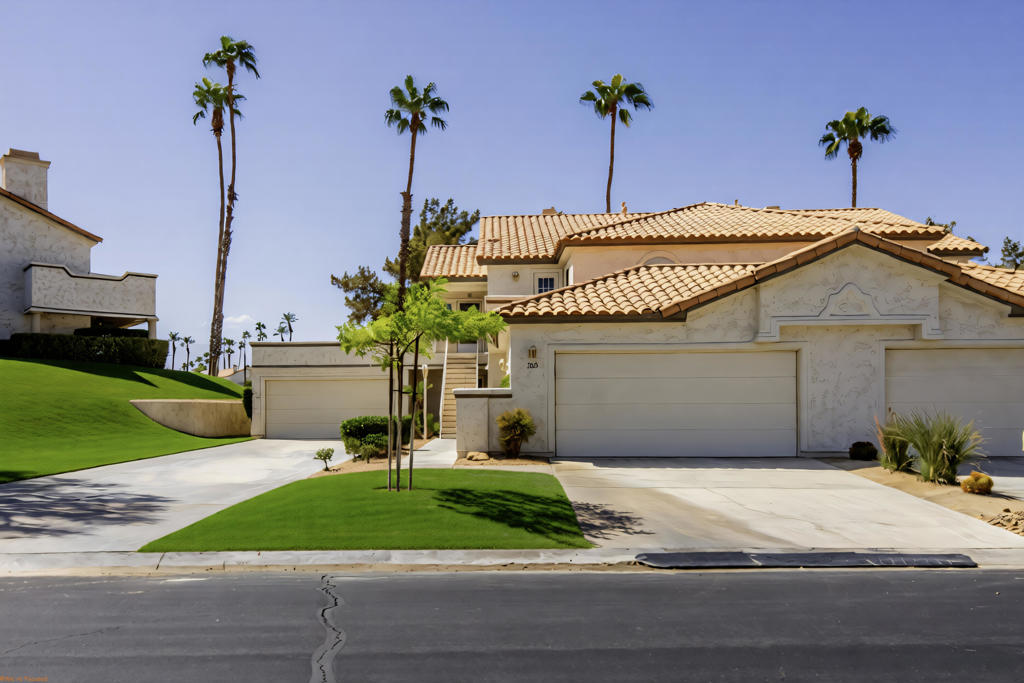 285 Desert Falls Drive E Property Photo