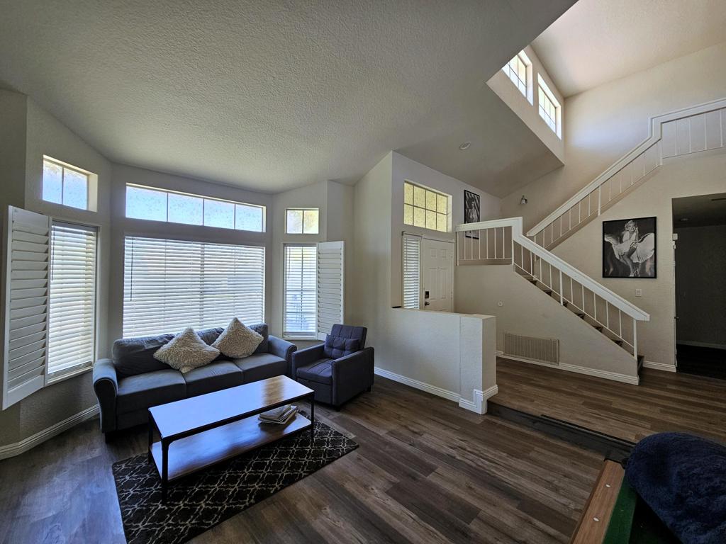 69911 Willow Lane Property Photo 4