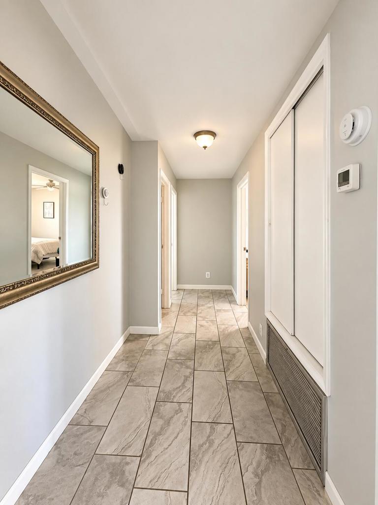 1007 N Broadway Property Photo 11