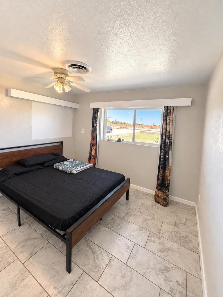 1007 N Broadway Property Photo 18
