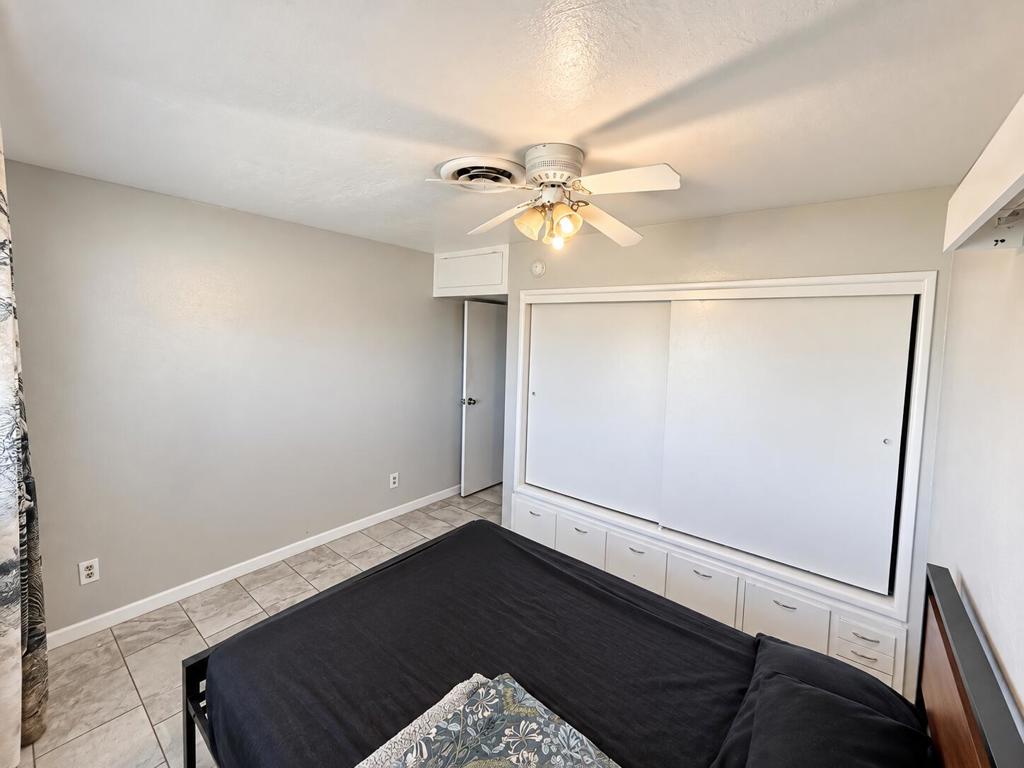 1007 N Broadway Property Photo 19