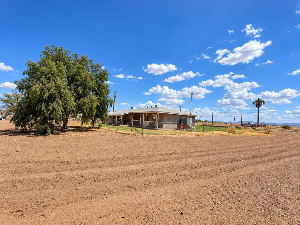 1007 N Broadway Property Photo 23