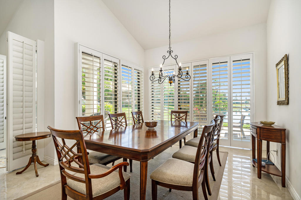 54940 Inverness Way Property Photo 20