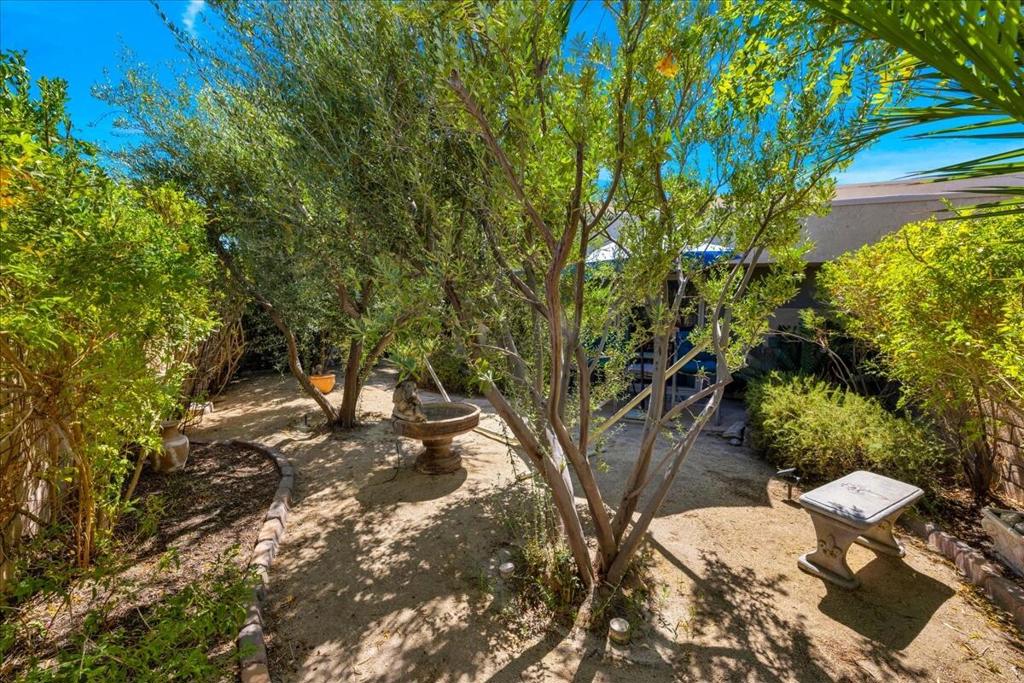 2920 Sunflower Circle W Property Photo 11