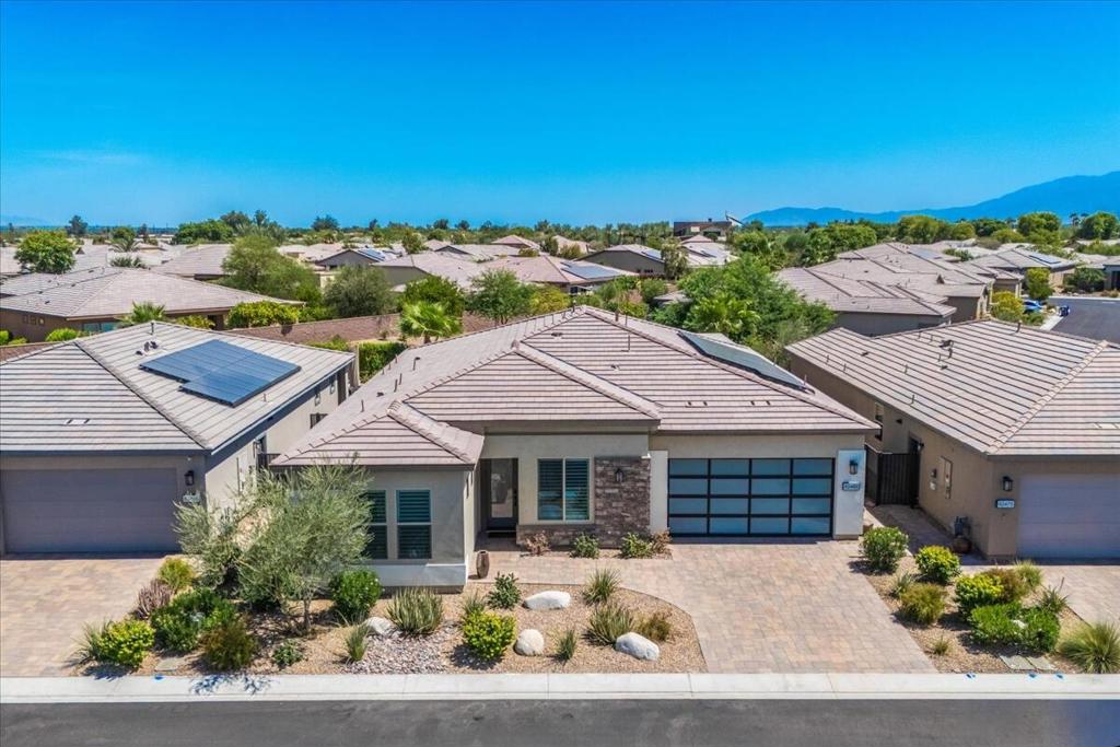 82485 Crane Drive Property Photo 1