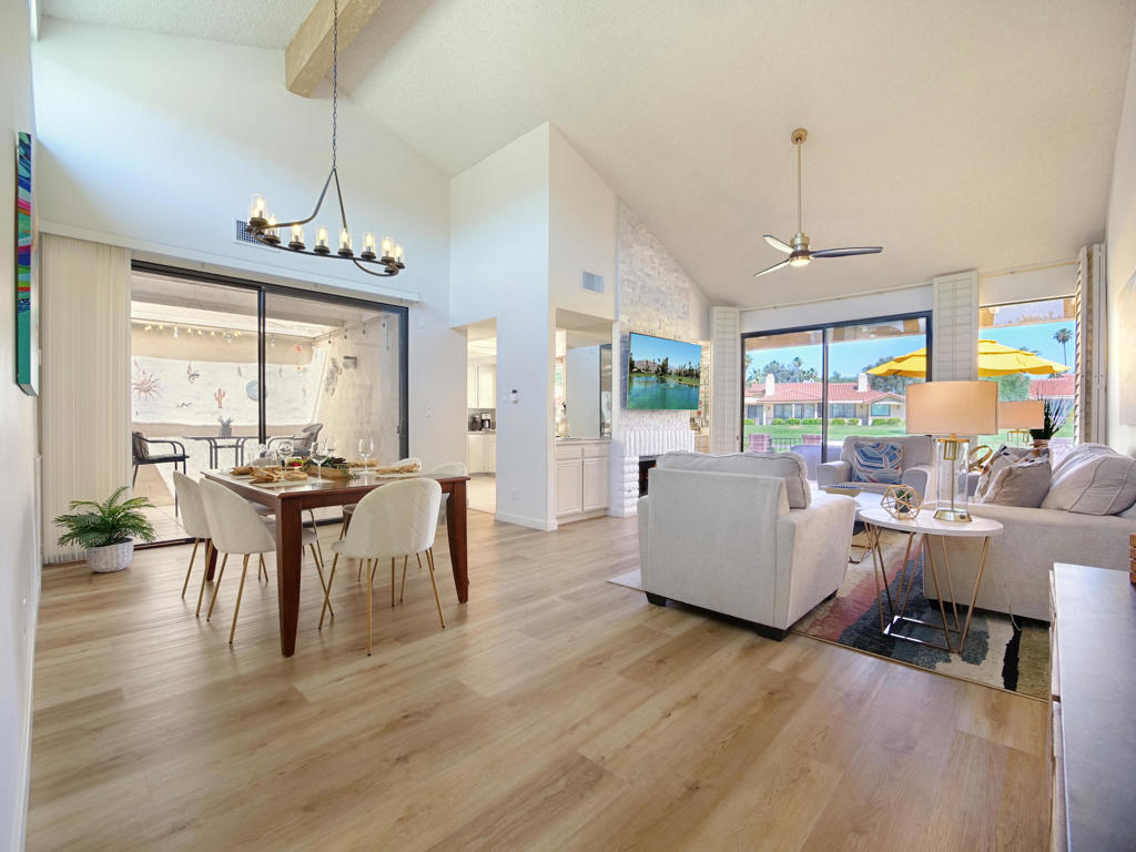 312 S Sierra Madre S Property Photo 5