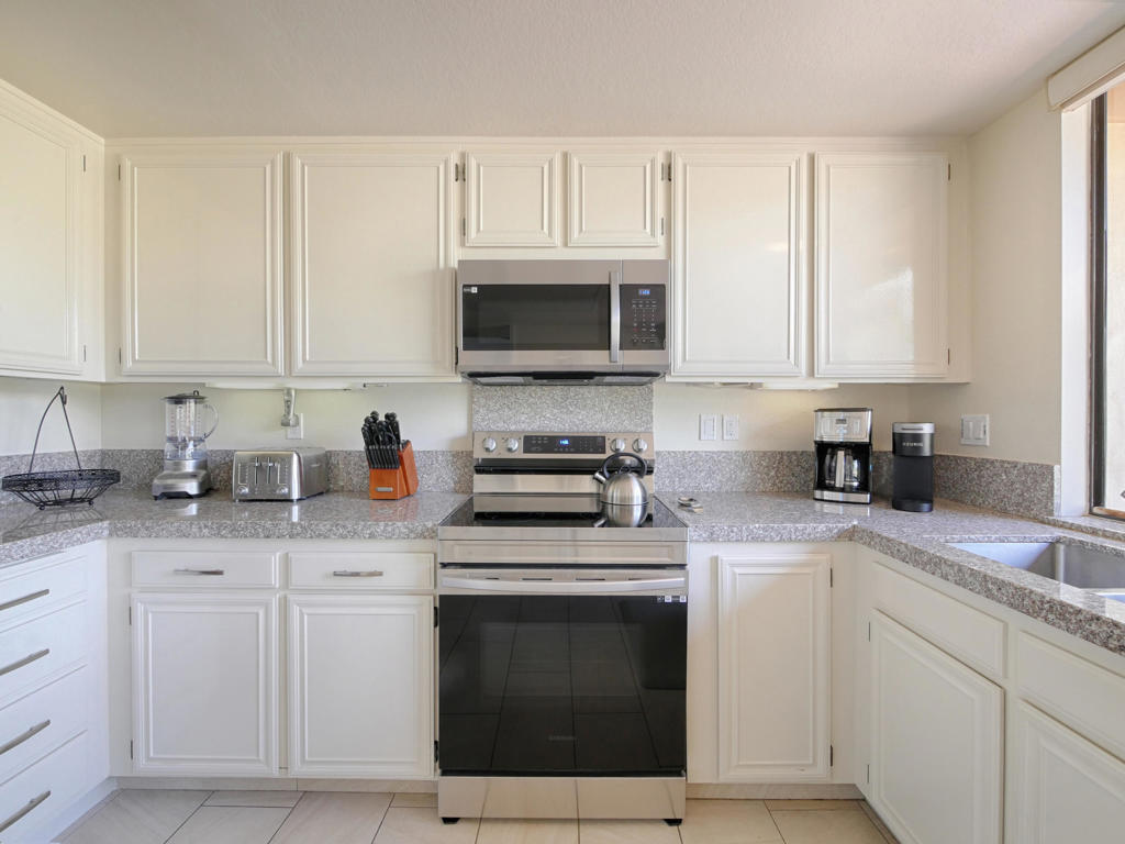 312 S Sierra Madre S Property Photo 16