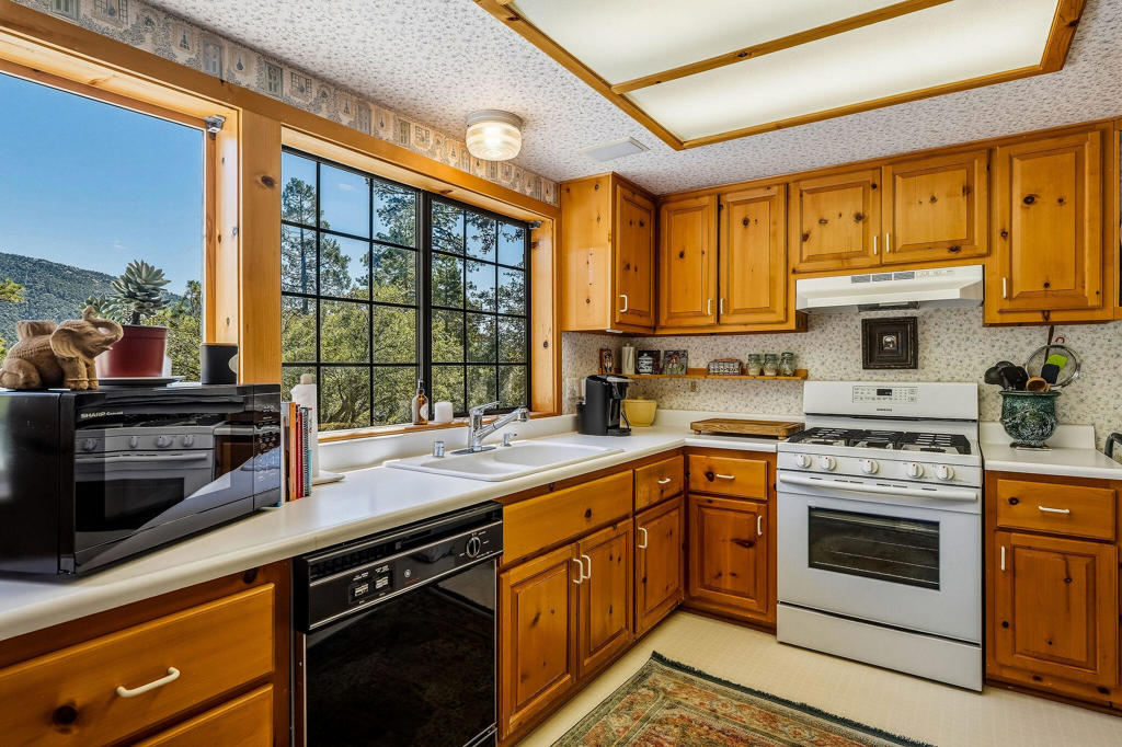 25070 Highway 243 Highway Property Photo 21