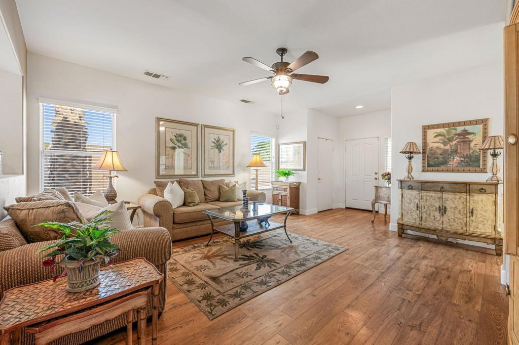 78507 Glastonbury Way Property Photo 7