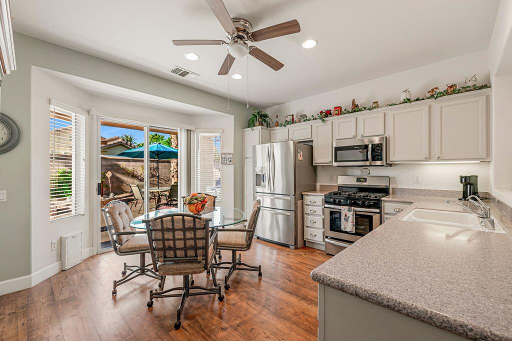 78507 Glastonbury Way Property Photo 9