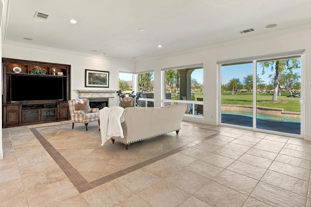 79650 Baya Property Photo 9