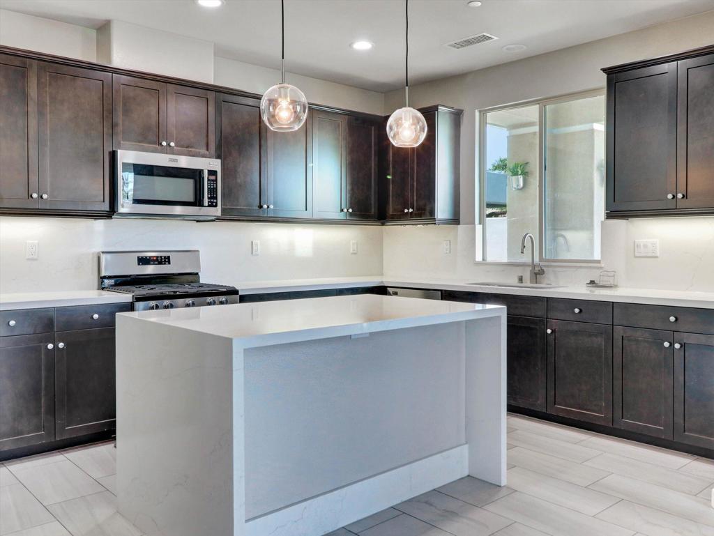 74395 Millennia Way Property Photo 11