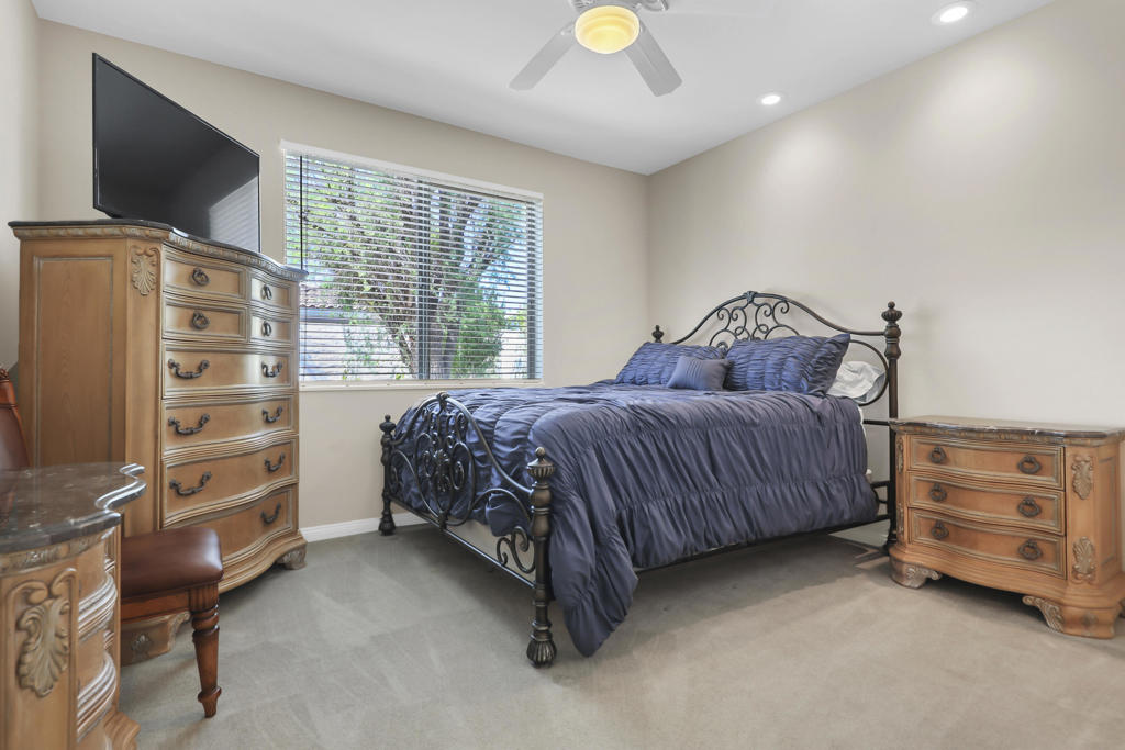 40881 Calle Santa Cruz Property Photo 17