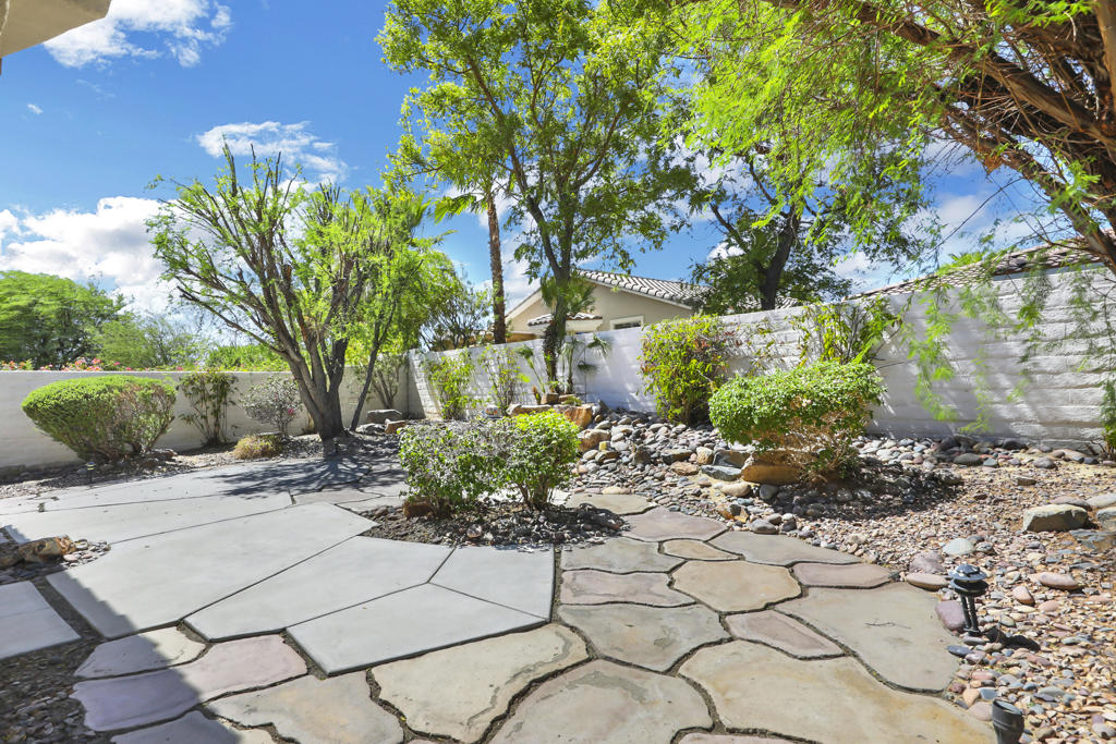 40881 Calle Santa Cruz Property Photo 25