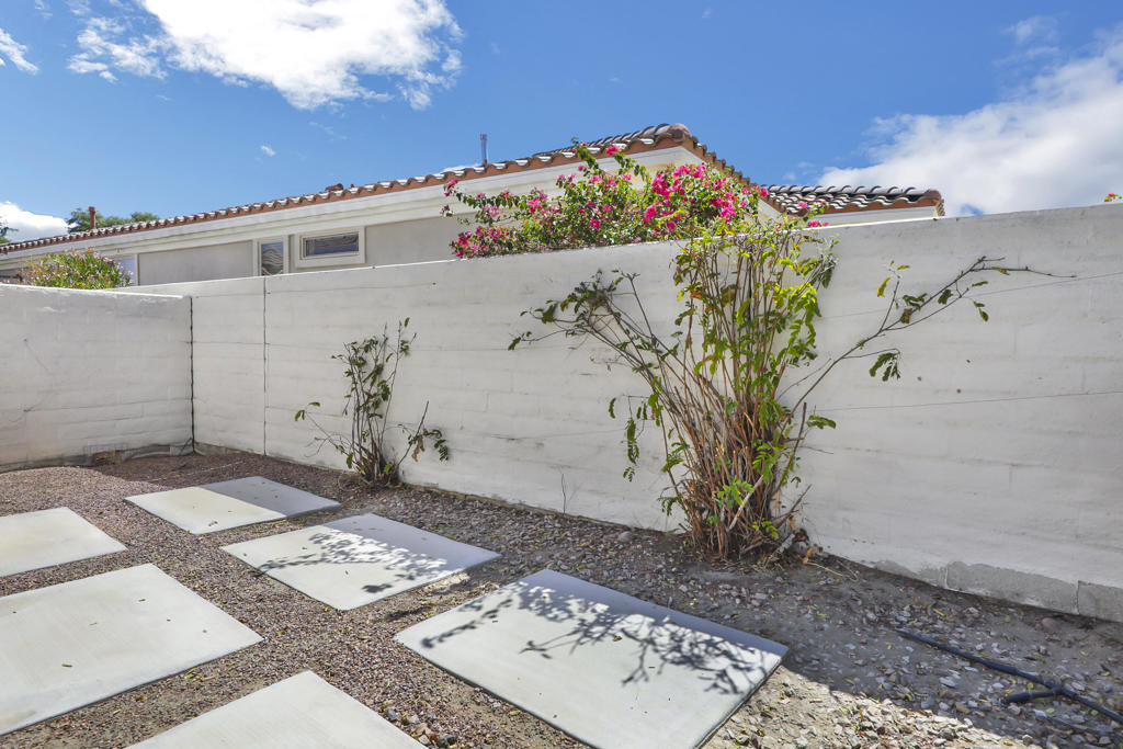 40881 Calle Santa Cruz Property Photo 27