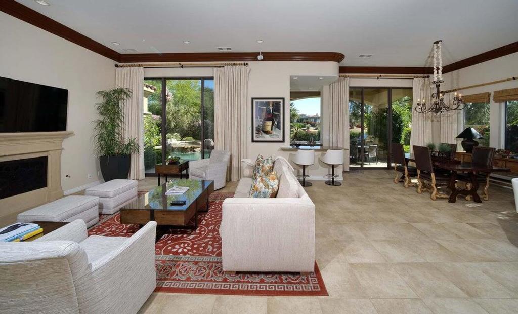 76132 Via Volterra Property Photo 10