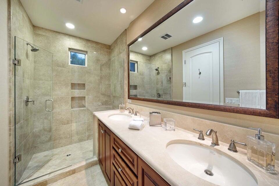 76132 Via Volterra Property Photo 39