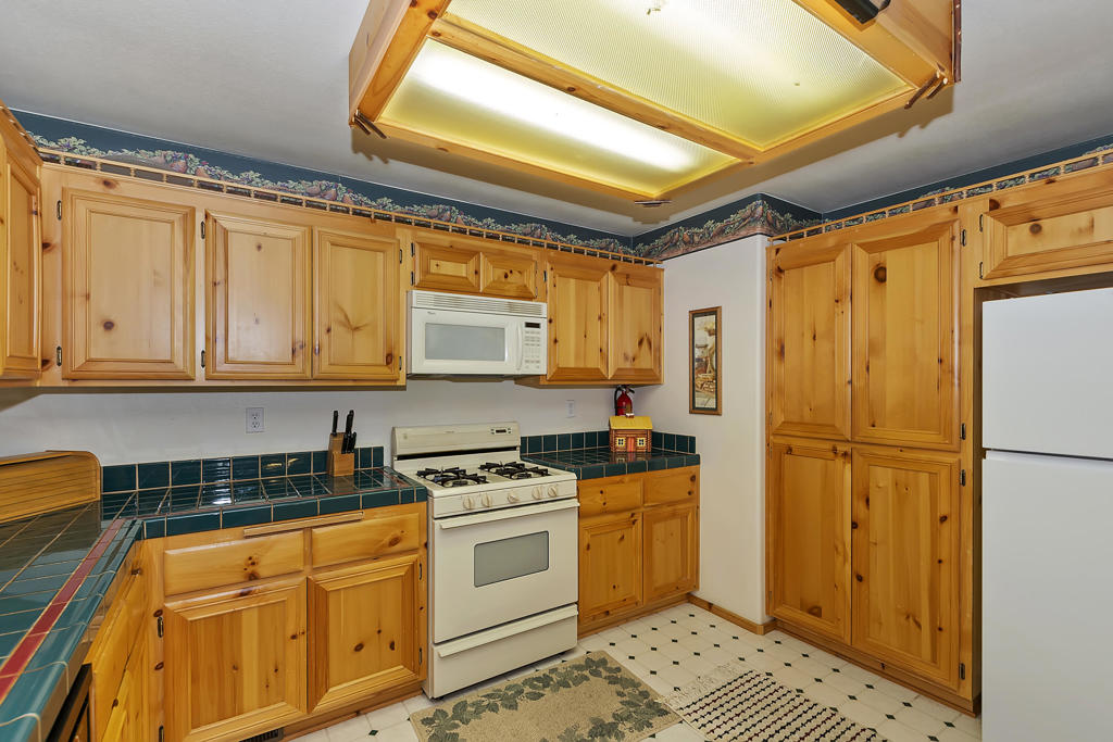 43308 Bow Canyon Road Property Photo 17