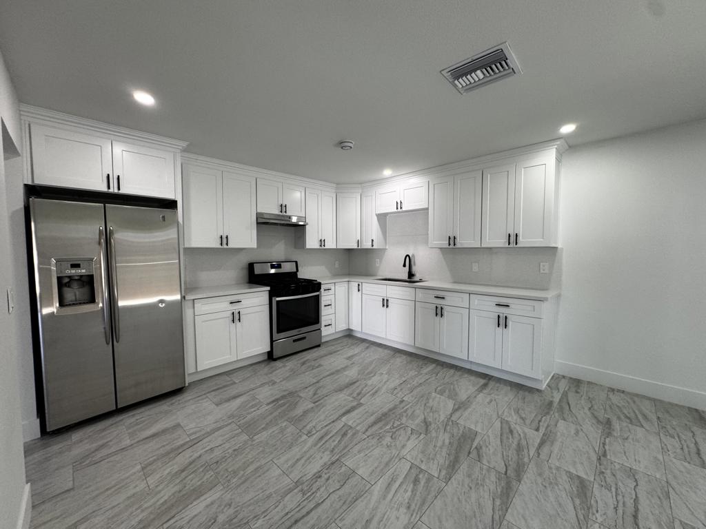 66685 Granada Avenue Property Photo 6