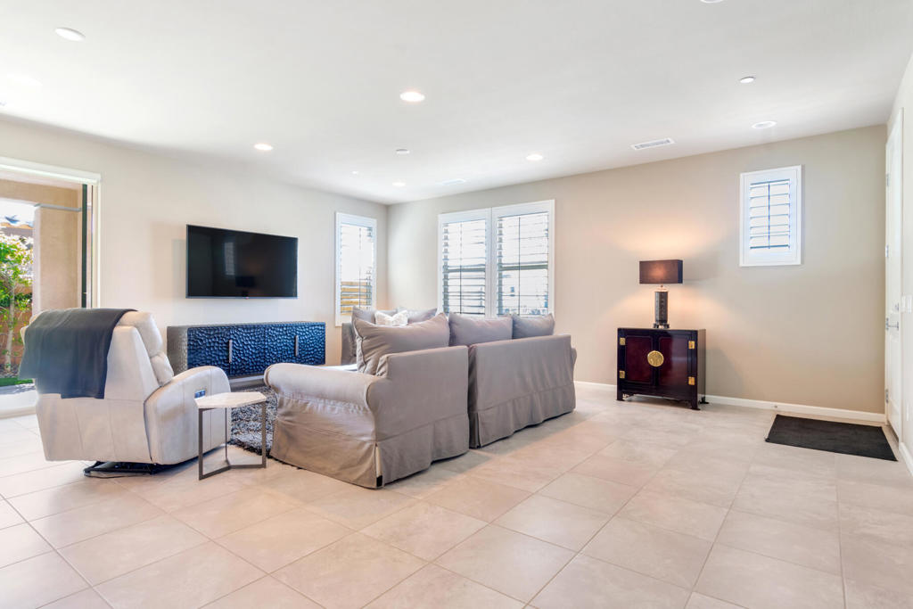 74414 Millennia Way Property Photo 5