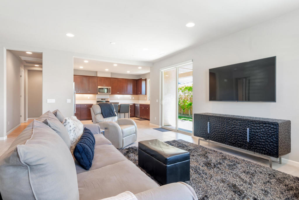 74414 Millennia Way Property Photo 7