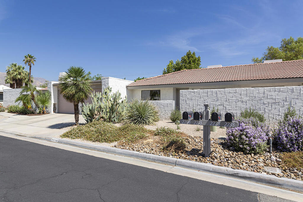 2218 N Sunshine Circle Property Photo 4