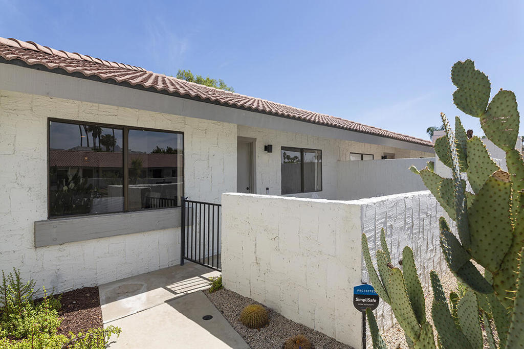 2218 N Sunshine Circle Property Photo 5