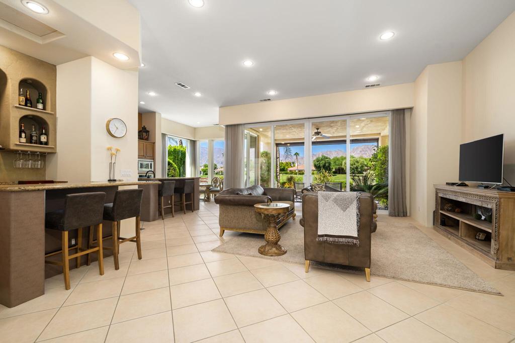 56011 Winged Foot Property Photo 5