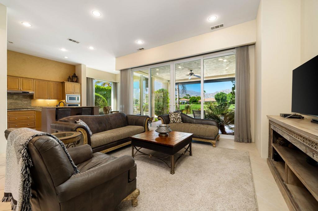 56011 Winged Foot Property Photo 8