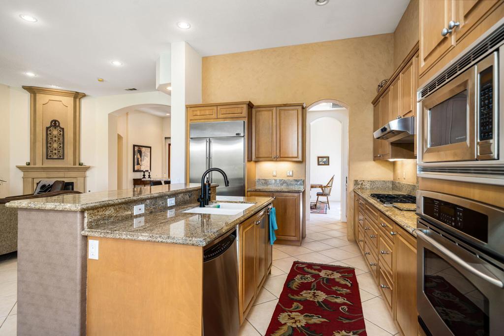 56011 Winged Foot Property Photo 11