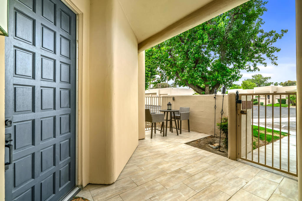 67362 Toltec Court Property Photo 3