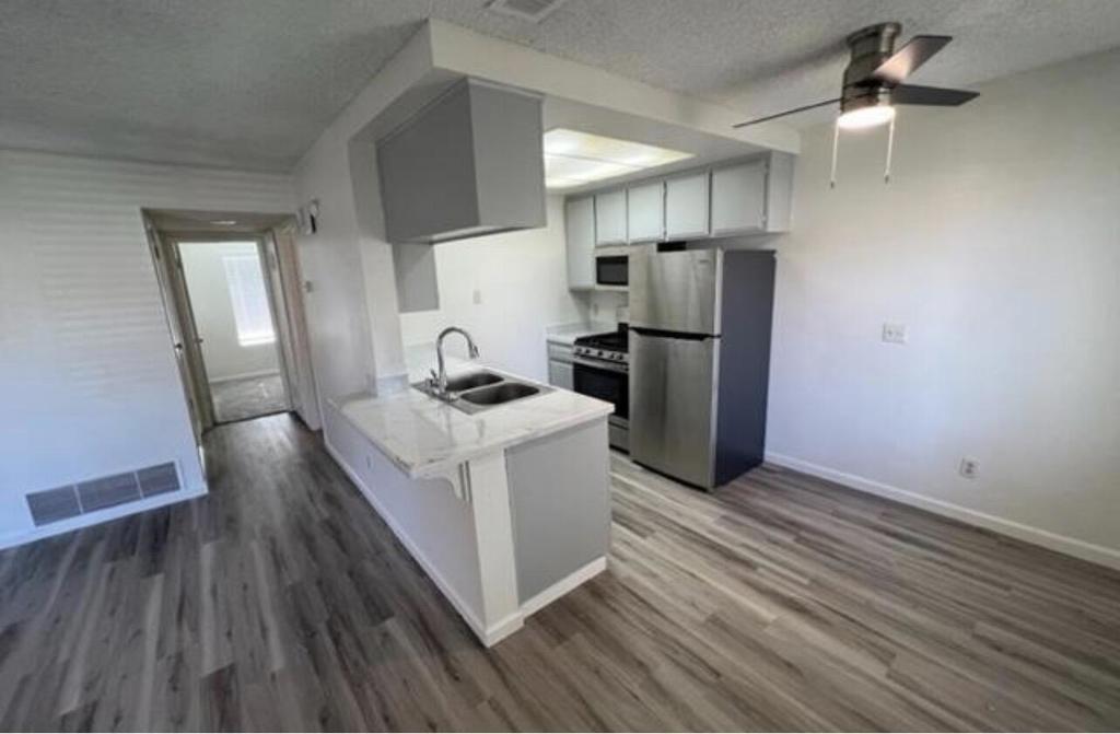 48380 Garbo Drive Property Photo 1