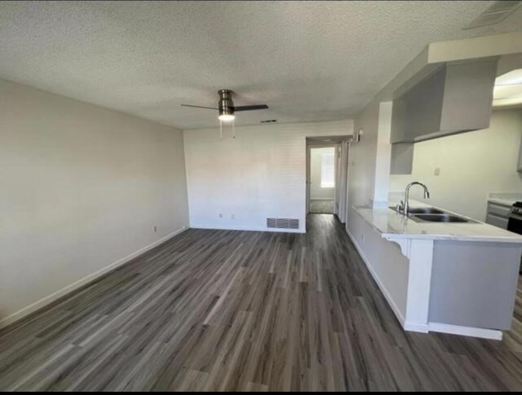48380 Garbo Drive Property Photo 2