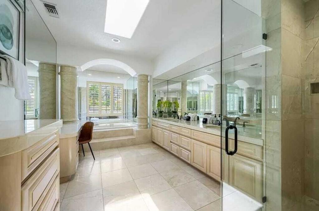 77160 Delgado Drive Property Photo 17
